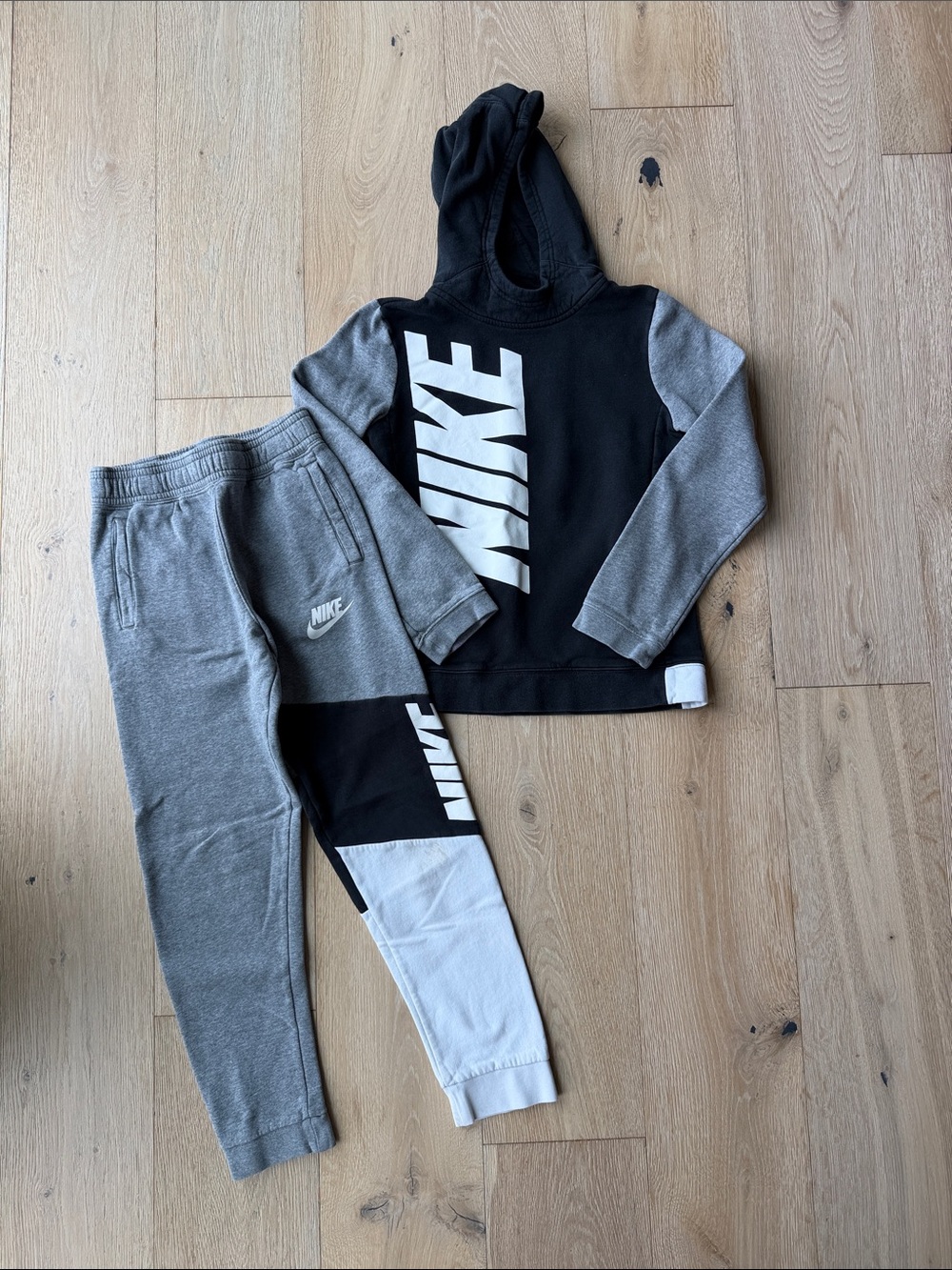 Nike Kids Black, Gray & White Colorblock Hoodie and Jogger Set
